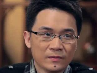 57岁蔡明儿子近照，曾是《泰囧》的编剧，长相却被人吐槽