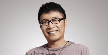 他因一首《两只蝴蝶》而火爆全国，如今举办演唱会，却无人回应