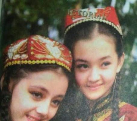 迪丽热巴在单元课本上出现过?一定是美到真的小学语文v单元小学卷图片