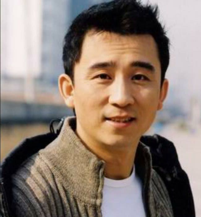 他出生于梨园世家，演技一流深入人心，出道多年却一直戏比人红！