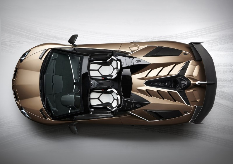 最完美的超跑之兰博基尼Aventador SVJ敞篷版太逆天了吧?