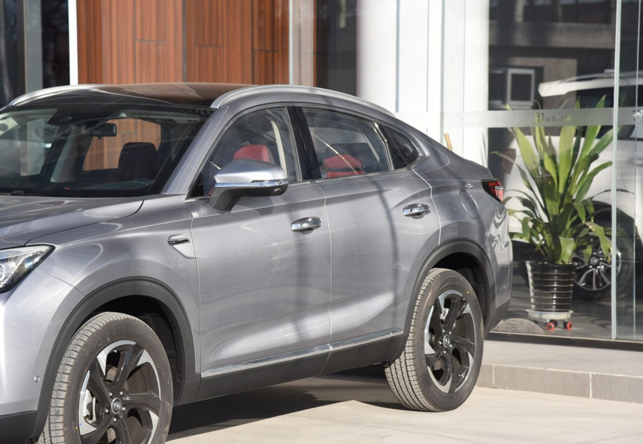 ���ڵȵ��ˣ��������콢�����У���4��7������H6����8AT