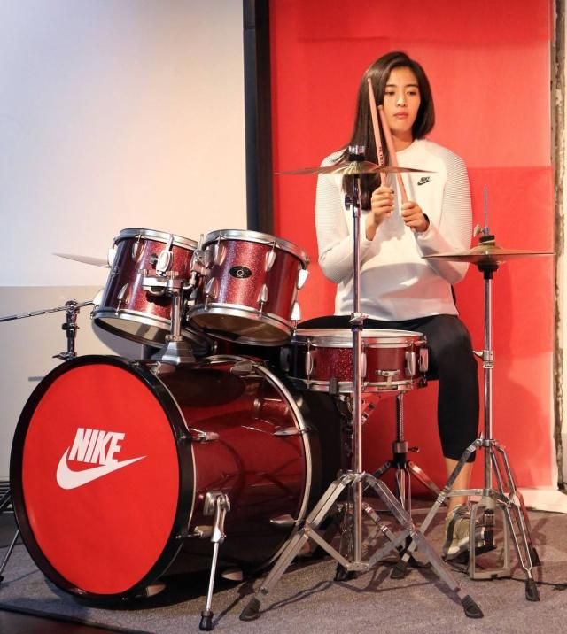 国足最美门将赵丽娜近况:身材出众颜值高,坦言