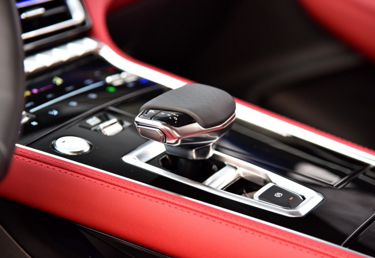 ���ڵȵ��ˣ��������콢�����У���4��7������H6����8AT