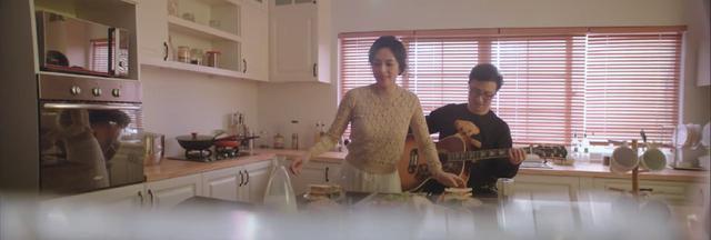 章子怡家厨房公开宽敞,和普通人家客厅一样大