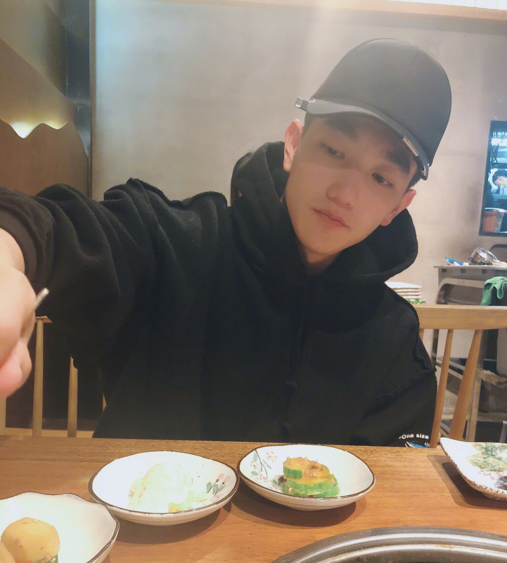 张馨予回应怀孕:并没有直接否认,也希望不被拿