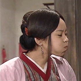 腰细腿长似20岁,网友:姐教我减肥.你们有对闫妮刮目相看吗?