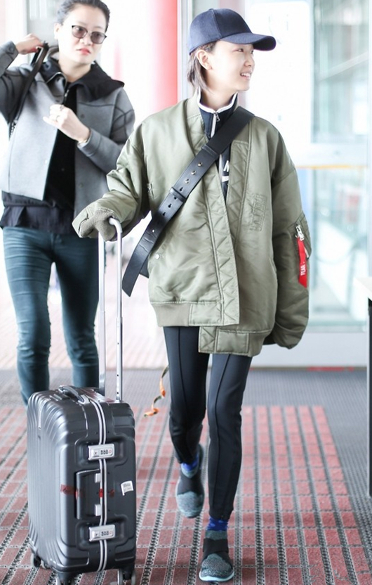 get时髦的拉链衫,随性又吸睛,轻松展现独特魅力