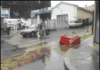 搞笑gif趣图爆笑段子精选:老婆把电脑砸了为啥我很高兴?