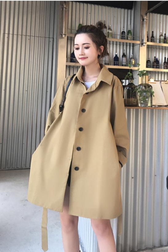 2018年最流行有气质的6款风衣,是女人都应该