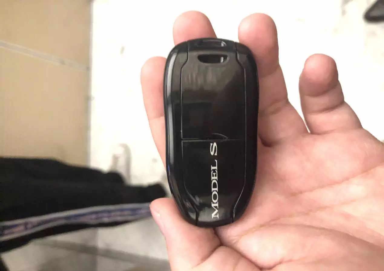 兼顾性能与续航,试驾特斯拉Model S 100D