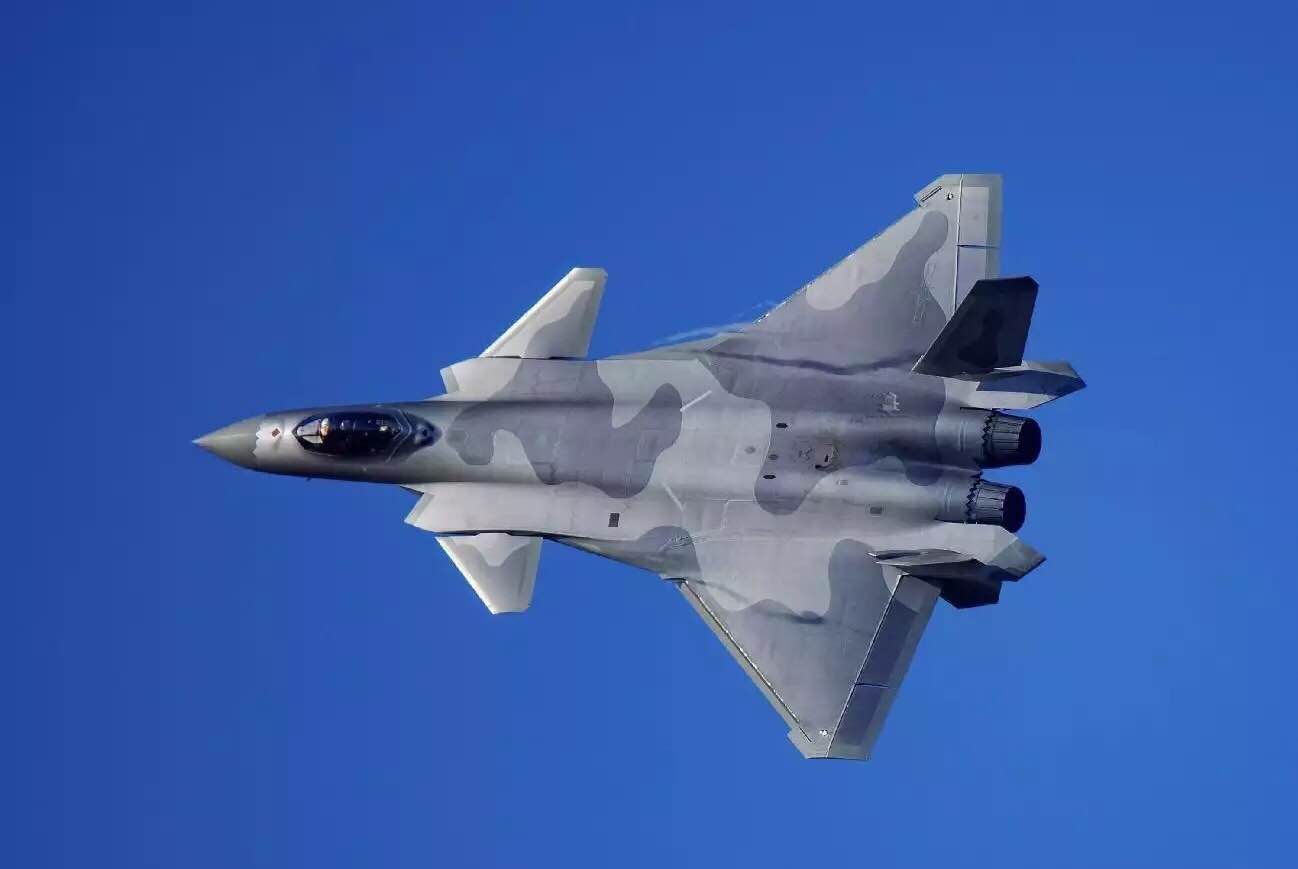 “歼20”高清美图，亮相珠海航展帅翻天!