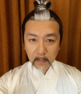 《三生三世》中最厉害的神仙是东华帝君,他比