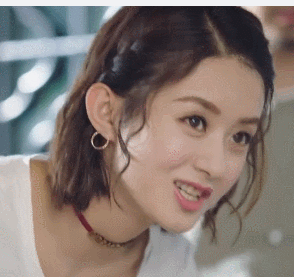 丢了假发的赵丽颖颜值飙升 俏皮小卷毛一定是短发妹子