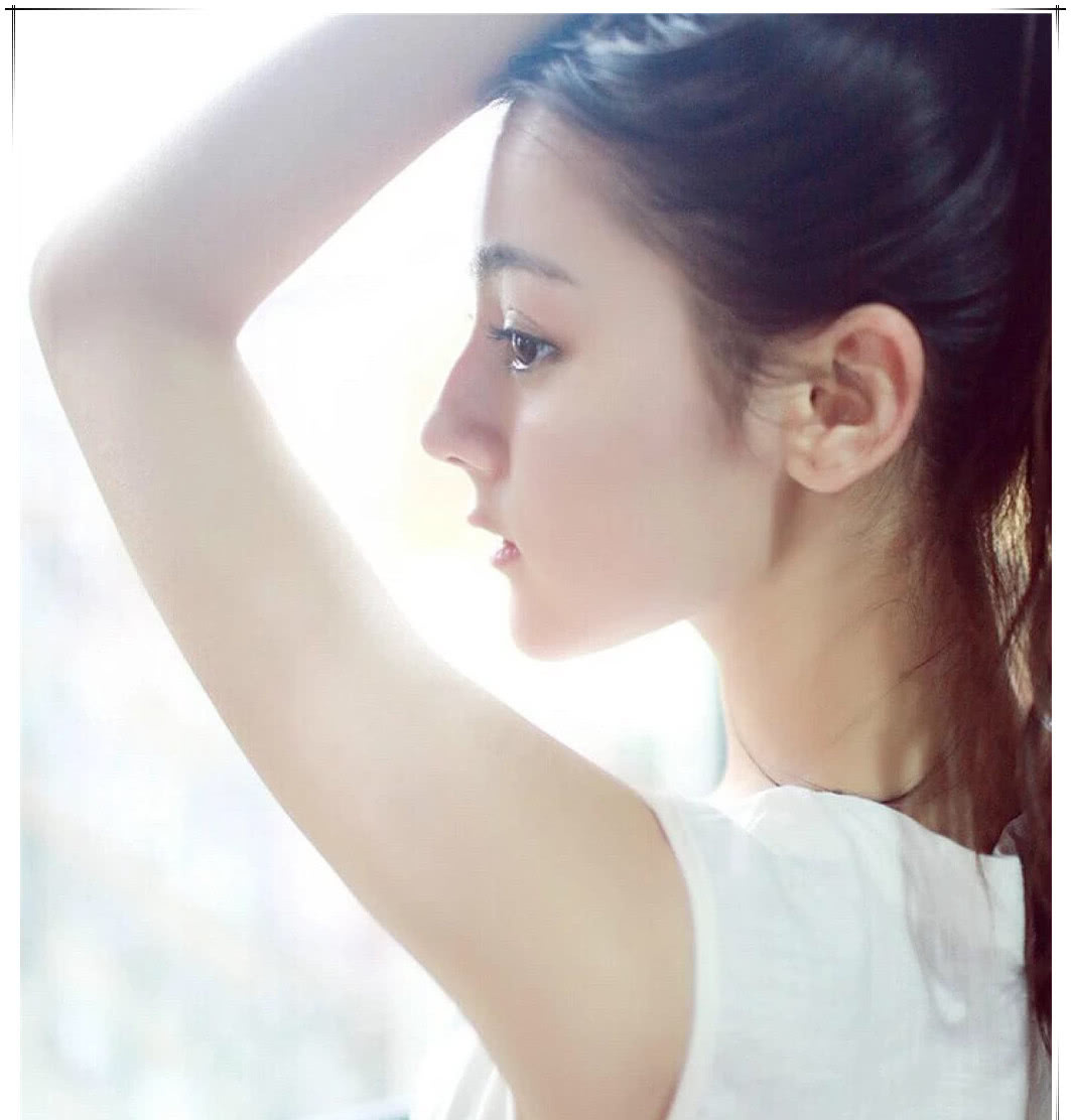 老总亲热美女_美女亲热(3)