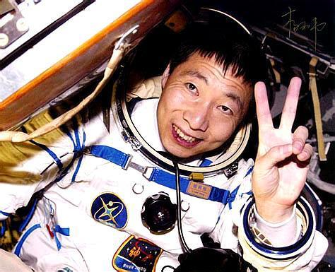 “中国飞天第一人”杨利伟，为什么只上了一次太空便再也不去了？