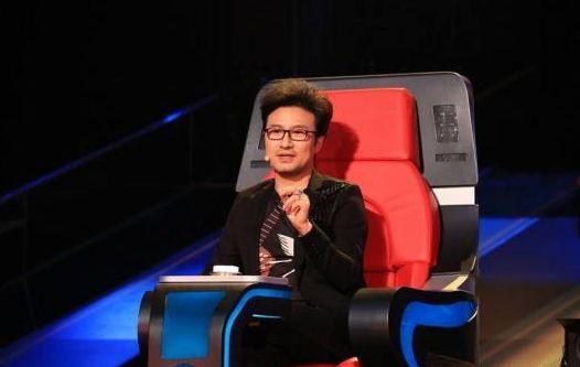 汪峰曾把他淘汰，如今他却世界各地开演唱会，这下汪峰尴尬了
