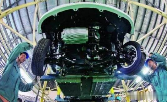 变速箱油多久换一次最好？老司机：这个公里数是你必须要牢记的！