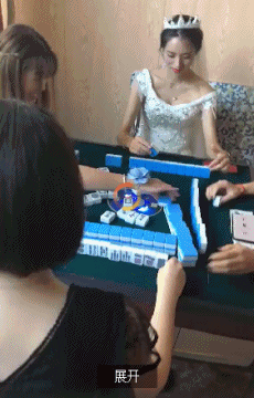 搞笑gif:哥们你咋没飞起来,是不是忘记加油了?