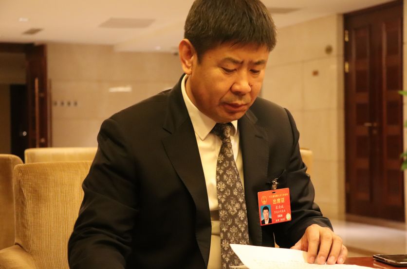 翟清斌:农民只管种好地,剩下的交给企业去做,挣钱更多!