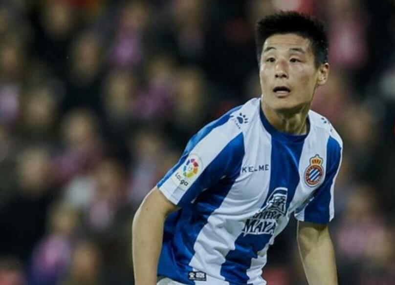 今晚看完武磊表演,再看梅西比赛,巴萨或领先皇