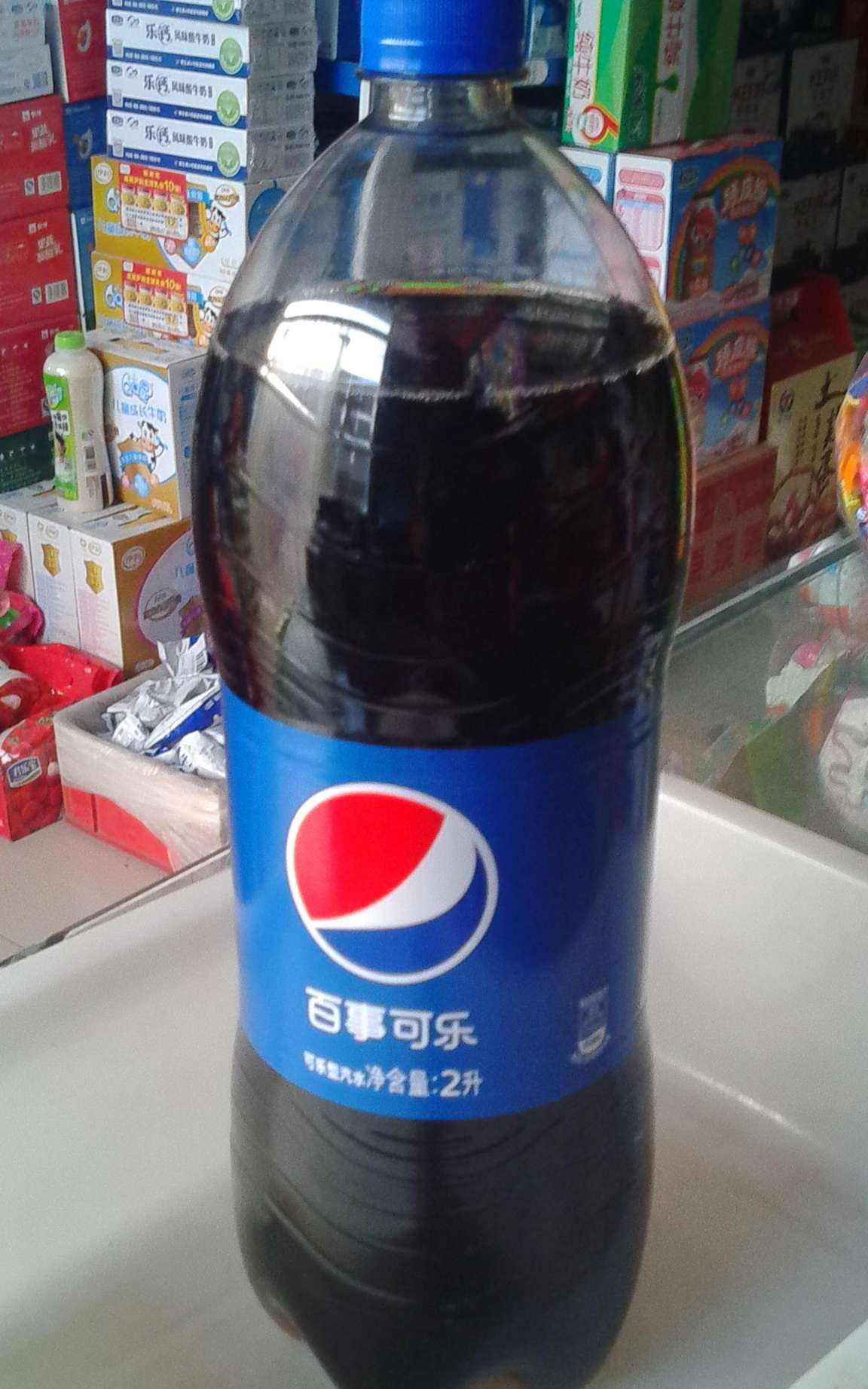 超市大瓶可乐卖6元,肯德基可乐卖十几元,为什么还有人
