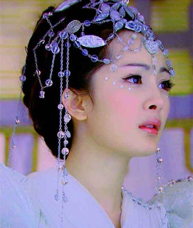 这些女明星们，换上古装以后简直是美爆了，都能称上最美仙女