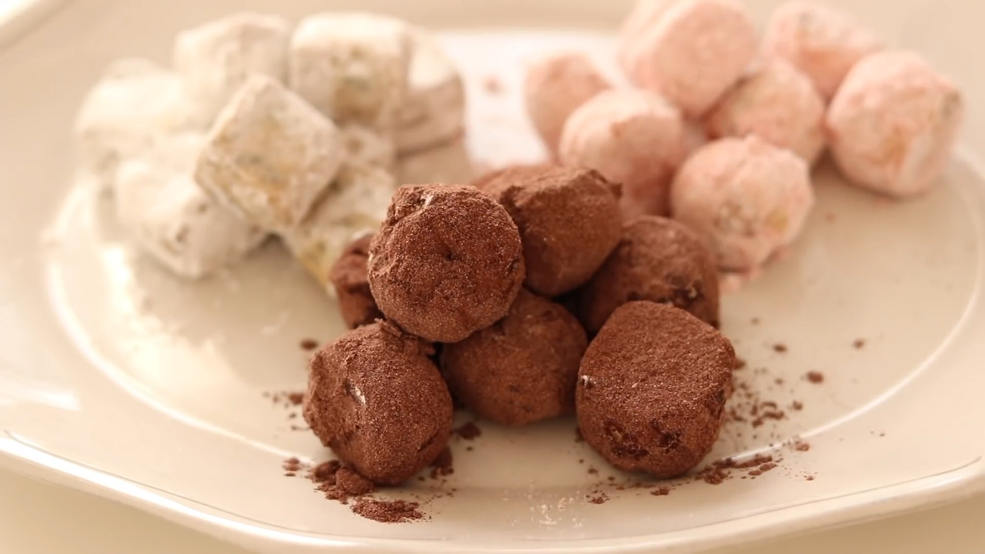 食谱丨无黄油版雪球饼干的做法，酥脆可口的小零食