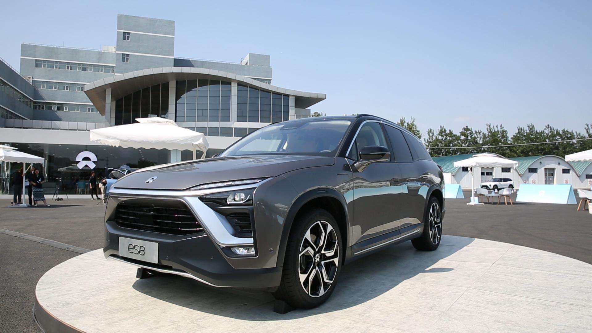 最便宜的特斯拉_上汽大众新途观实车曝光,特斯拉Model3内饰辣眼睛