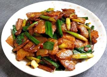 蒜苗回锅肉