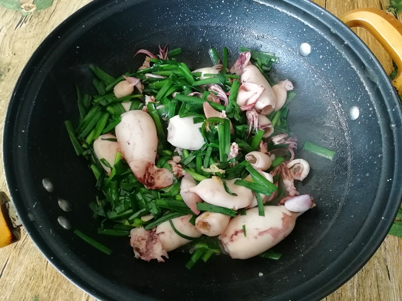 韭菜和它一起炒,味道鲜美,口感还嫩,开胃|籽乌|韭菜|口感_新浪网