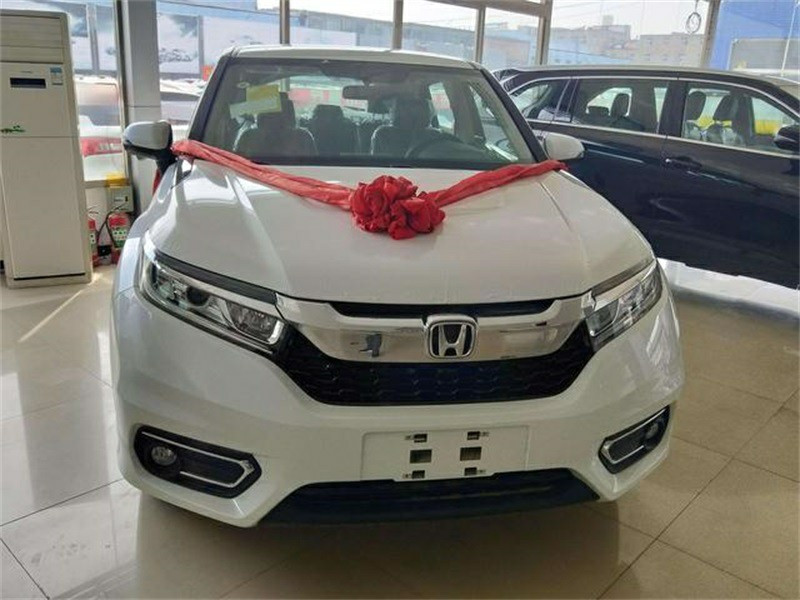 4驱SUV冠道2.0T对比昂科威,30万带谁走更合适