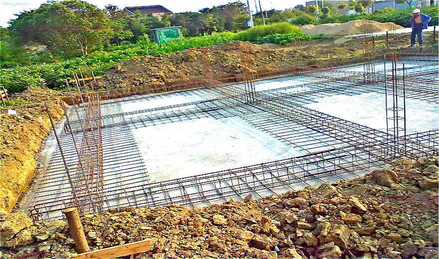 农村房屋,为啥不让房子加高和盖新房了