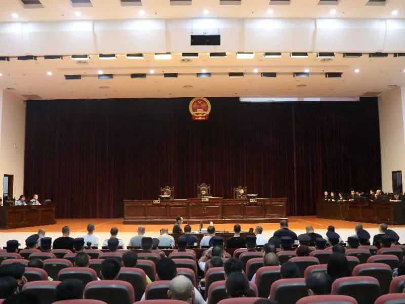 刚刚!广东一黑社会团伙3人被判死缓,头目被限制减刑