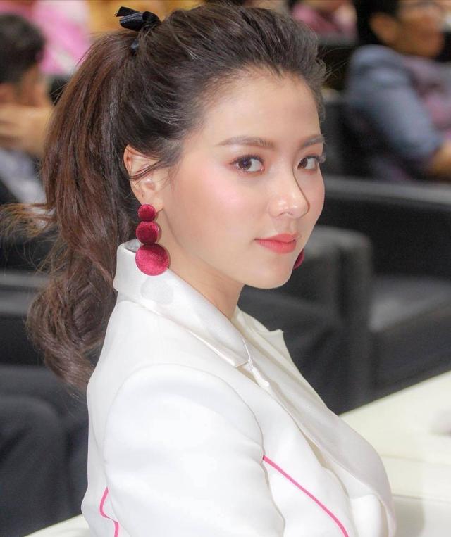 泰国女星Baifern与男友Top分手,4年感情说散就散