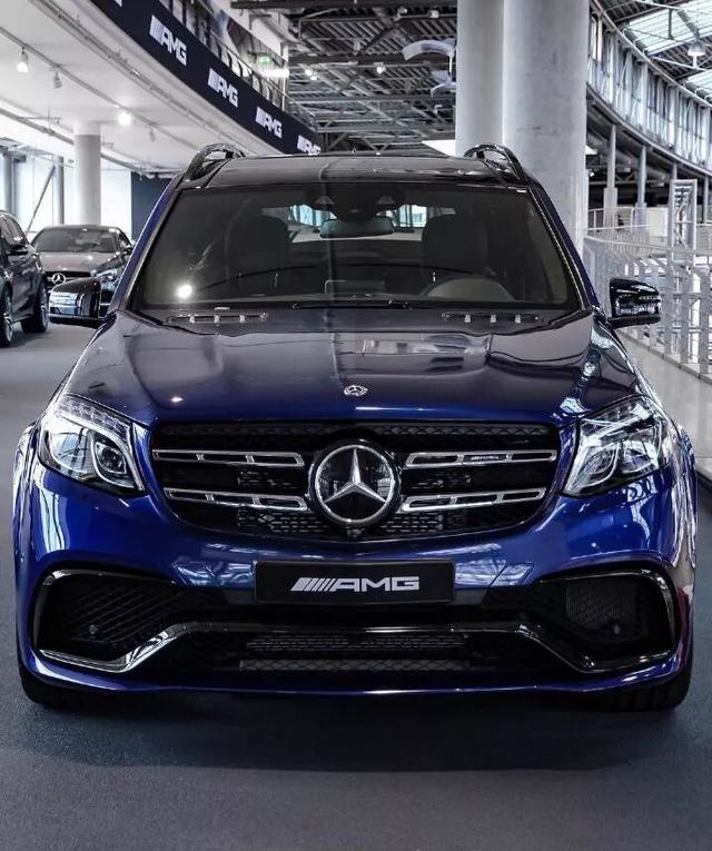 实拍丨全新奔驰-AMG GLS 63,宝马X7即将到来,你会选谁?