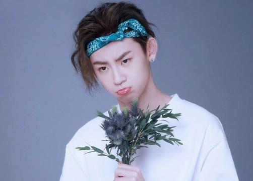 小鬼王凯琳疑似公布恋情,秒删遭粉丝脱粉回踩