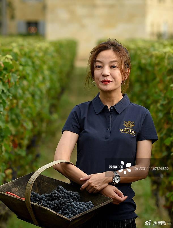 42岁的赵薇素颜无PS,感觉苍老了很多!小燕子