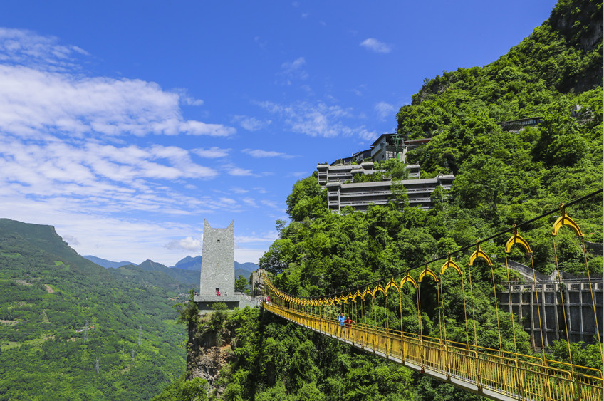 在九皇山,来一场年末收官之旅!温泉腊品日出,一样也不要错过!