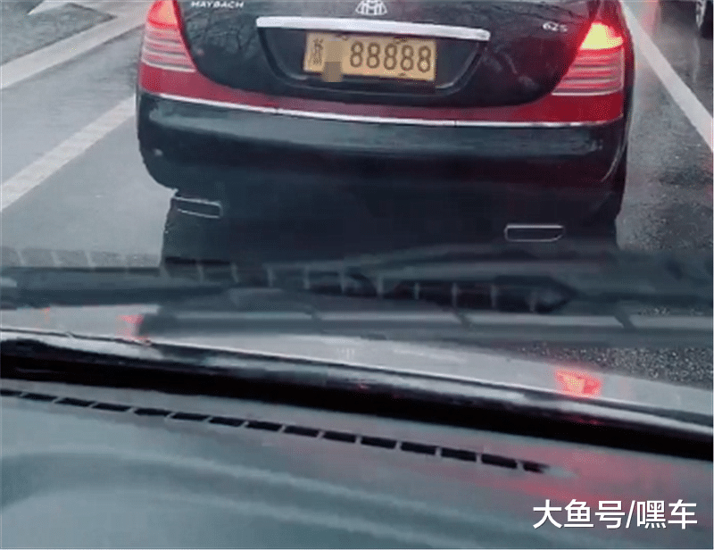 5个8迈巴赫现浙江，车价900万牌250万，保养一次能买A3