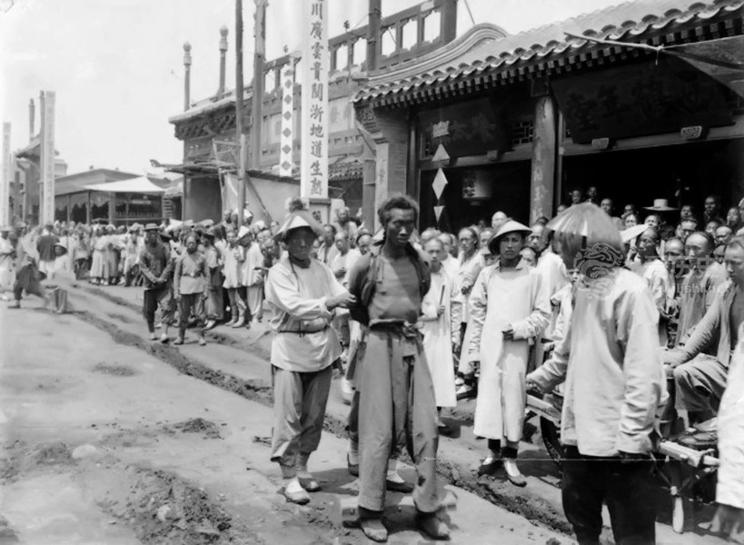 清朝菜市口行刑全过程 身下一篮子的人血馒头