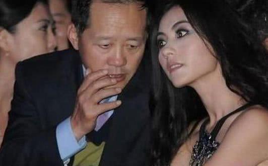 张柏芝即将在巴黎举办婚礼？新郎原来是他，网友：终于瞒不住了