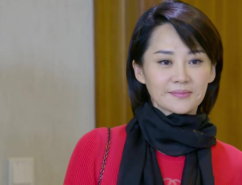 这两位漂亮的女演员,上辈子肯定是姐妹,不然怎