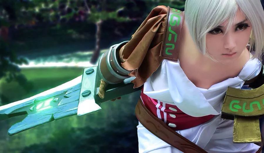 英雄联盟：学会瑞文光速QA，1V5不再是梦，让你带妹一起飞！