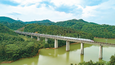 香港市民谈高铁香港段开通:有一种血脉贯通的感觉