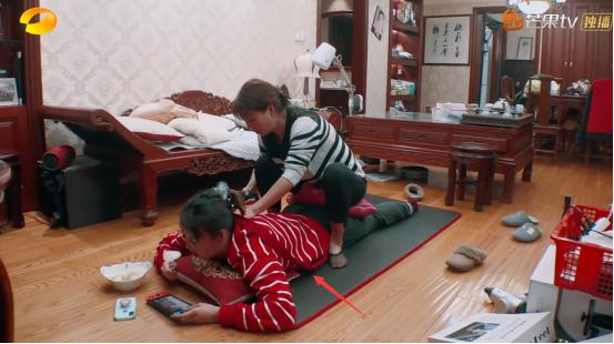 《我家那闺女》傅园慧身上总是戴着红布条!原