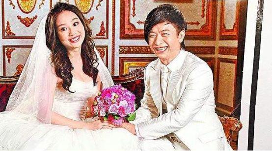 51岁泰国男演员爱上20岁女友,因被嘲像父女转而整容!