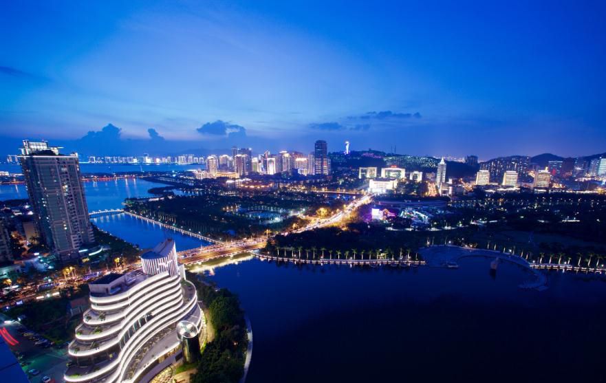 二线城市最强前三名,佛山、厦门不意外,合肥第