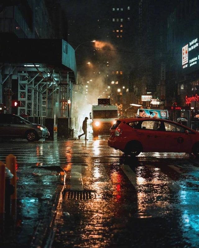 适合一个人夜晚发的说说,哪句写进了你的心窝?