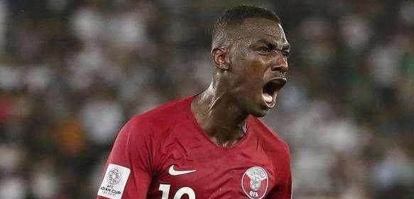 卡塔尔青训归化全都要成就冠军 中国足球难复